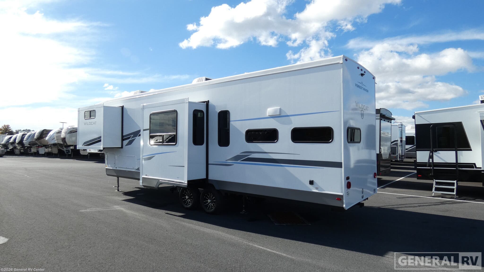 2026 Wildcat 33CHEF by Forest River from General RV Center in Elizabethtown, Pennsylvania