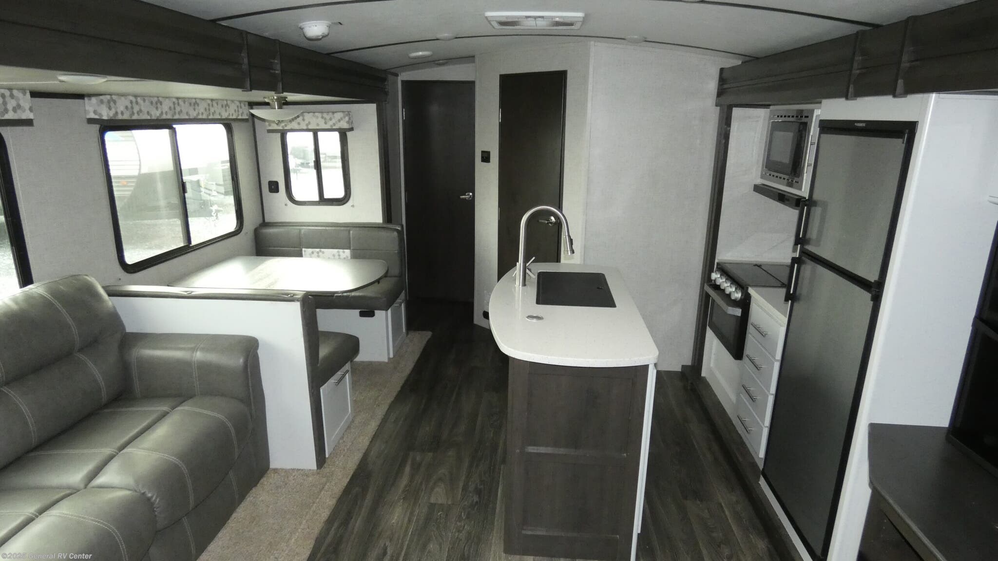 Used 2020 Keystone Premier Ultra Lite 34BIPR available in Elizabethtown, Pennsylvania