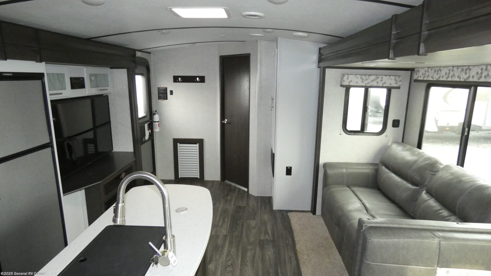 2020 Keystone Premier Ultra Lite 34BIPR - Used Travel Trailer For Sale by General RV Center in Elizabethtown, Pennsylvania