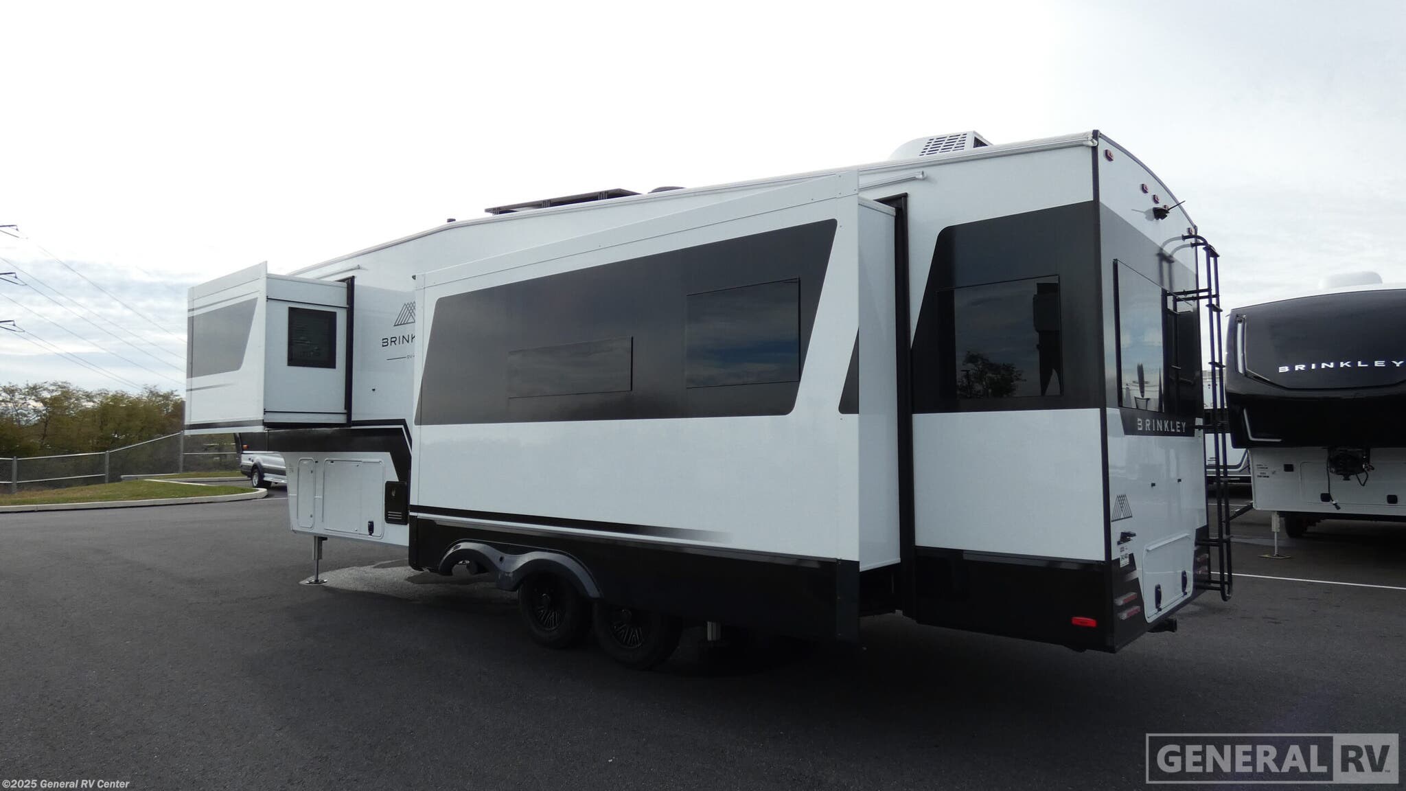 2024 Model Z 3100-3SL by Brinkley RV from General RV Center in Elizabethtown, Pennsylvania