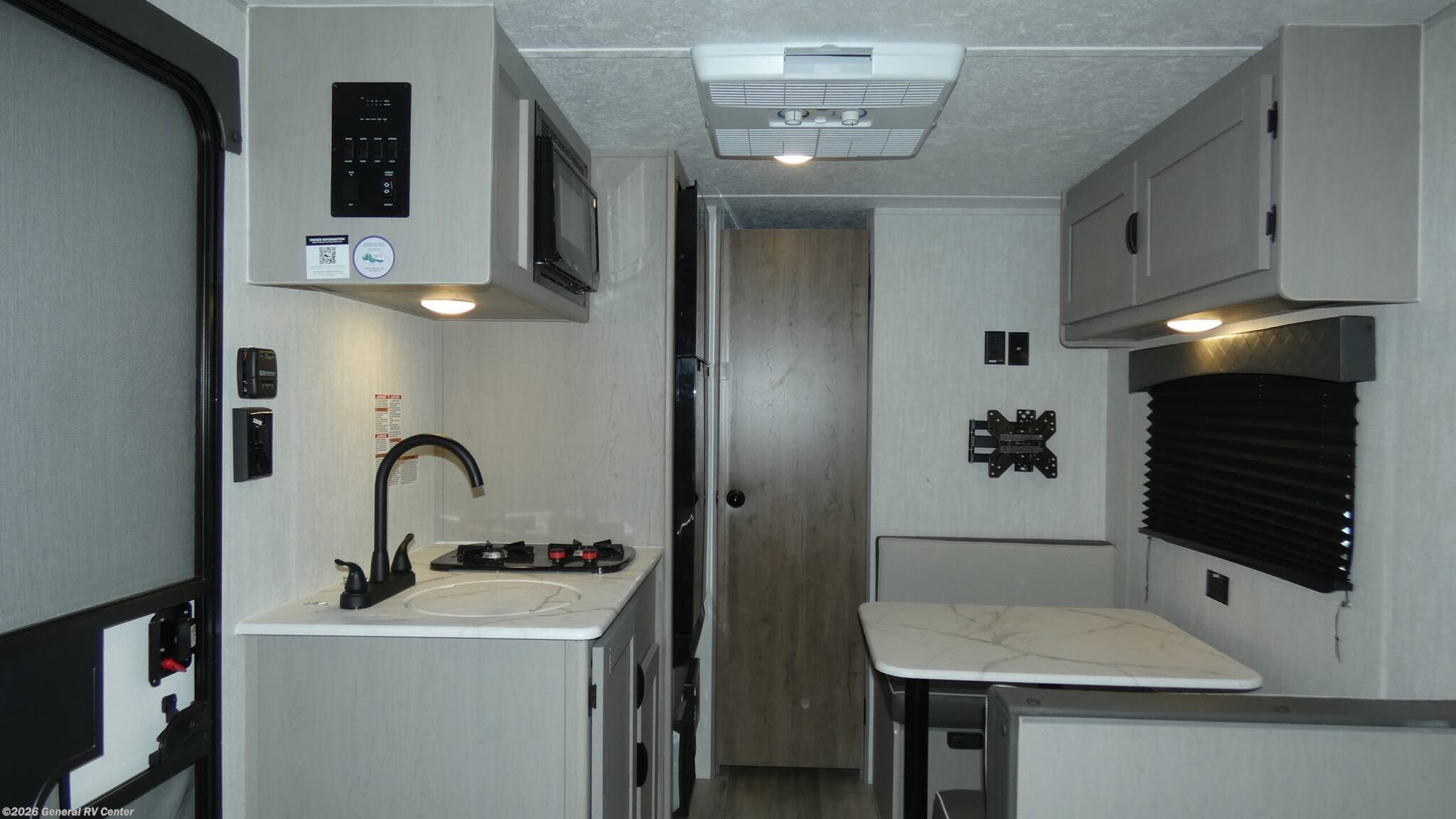 2025 Coachmen Clipper 3K SERIES 17FQ - Used Travel Trailer For Sale by General RV Center in Elizabethtown, Pennsylvania