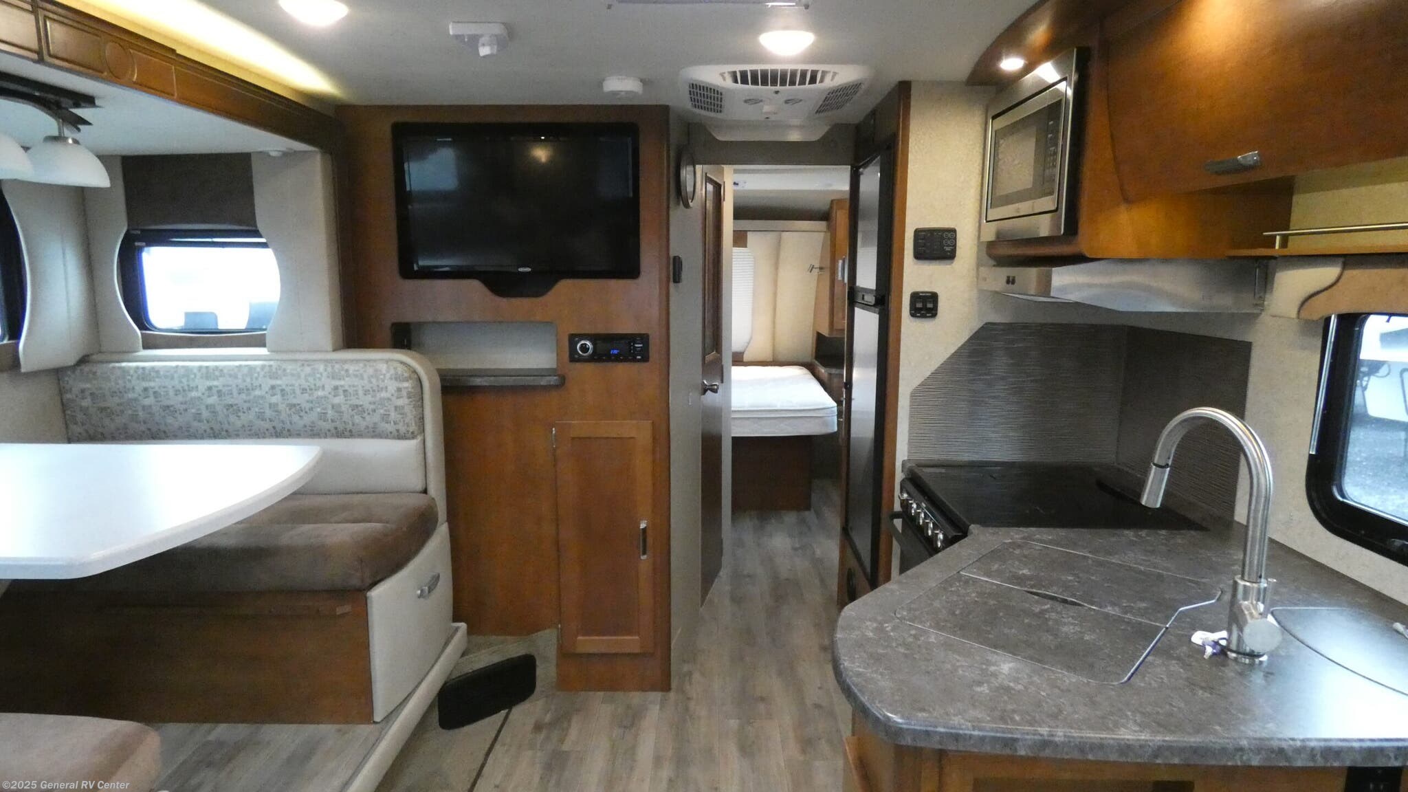 Used 2020 Lance 2375 available in Elizabethtown, Pennsylvania