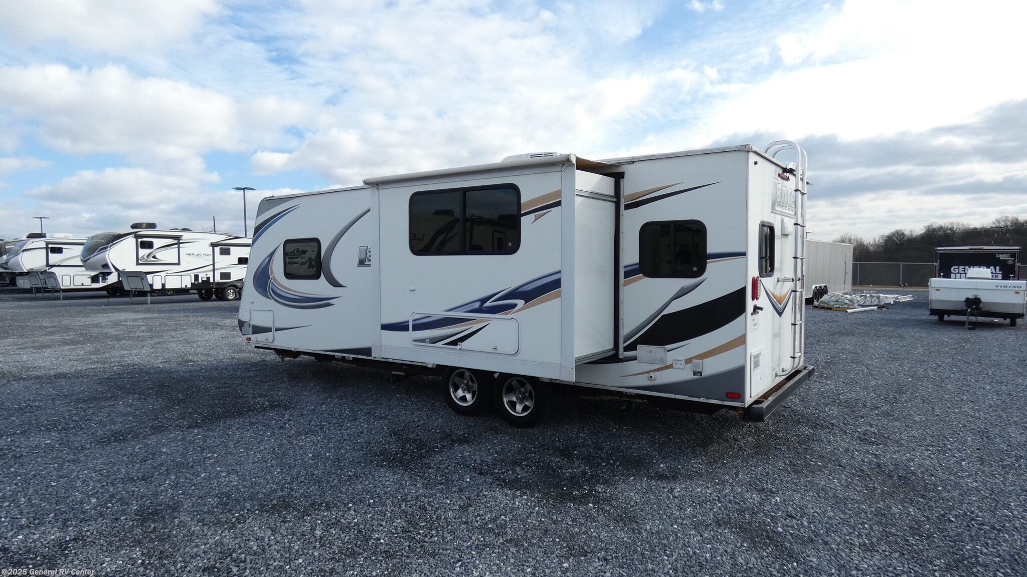 2014 2285 by Lance from General RV Center in Elizabethtown, Pennsylvania