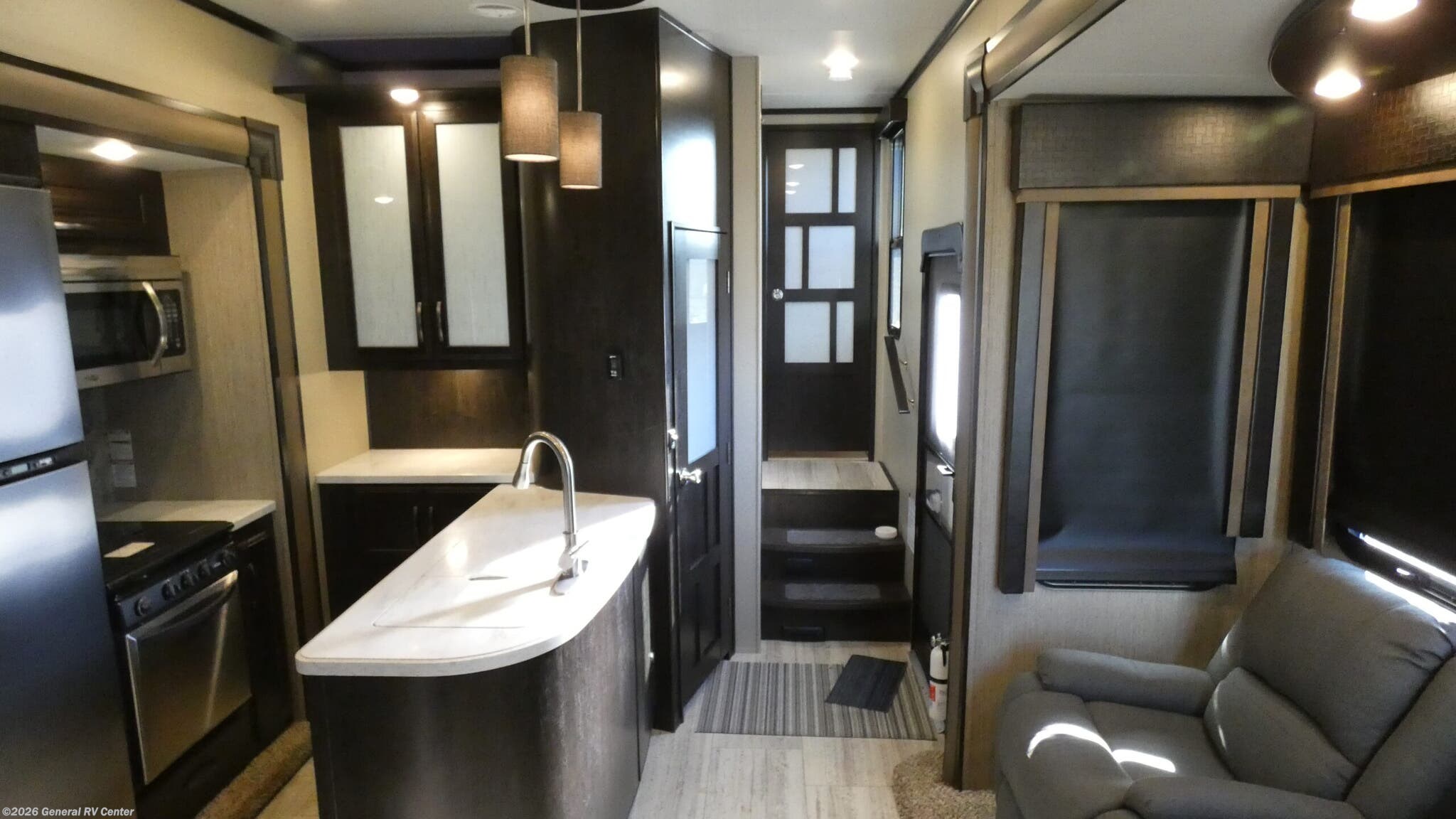 Used 2017 Grand Design Momentum M Class 350M available in Elizabethtown, Pennsylvania