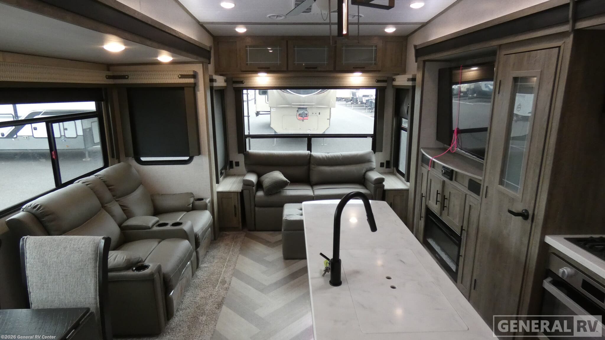 2020 Forest River Salem Hemisphere Elite 34RL - Used Fifth Wheel For Sale by General RV Center in Elizabethtown, Pennsylvania