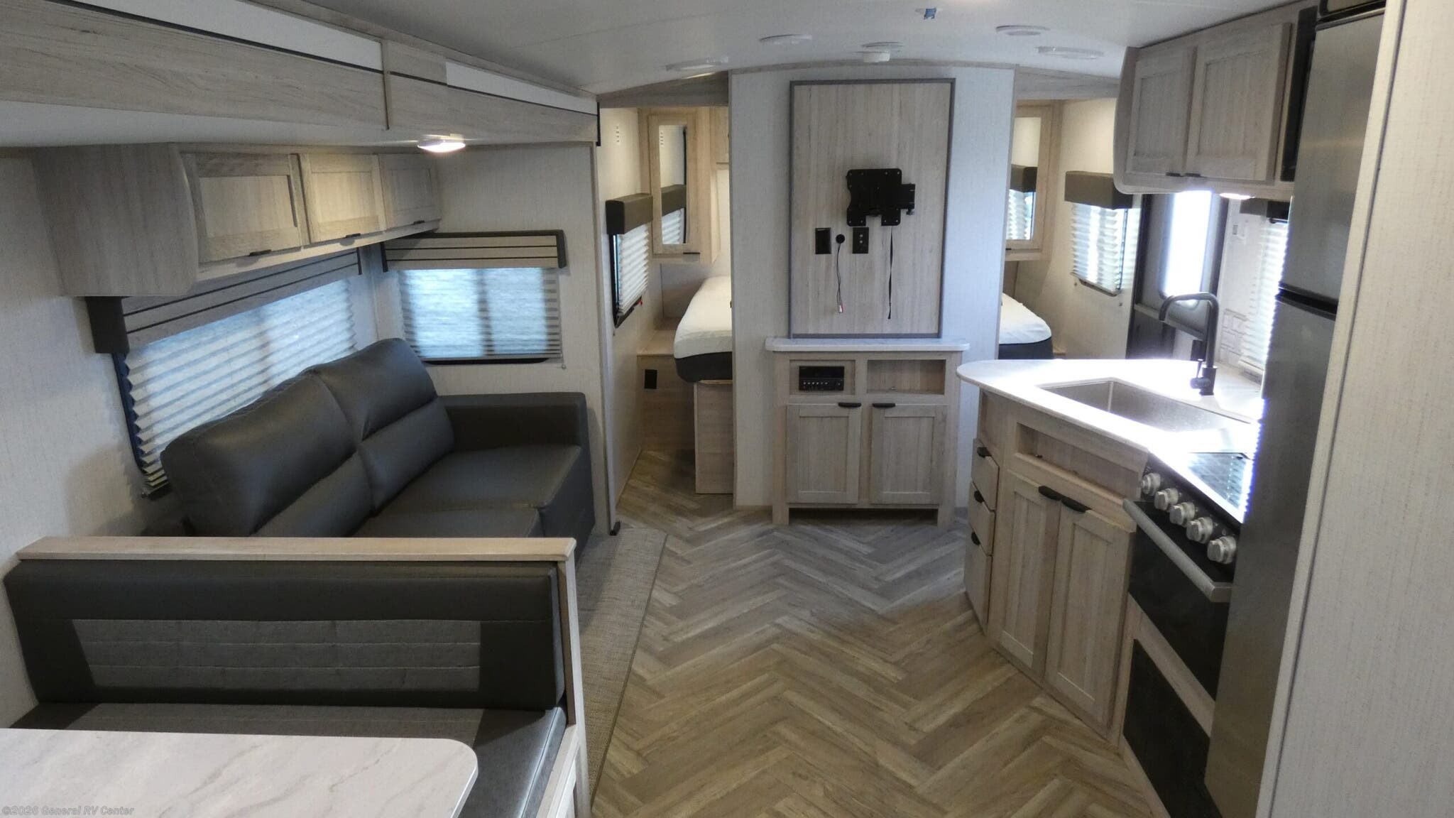 Used 2022 Cruiser RV Shadow Cruiser 280QBS available in Elizabethtown, Pennsylvania