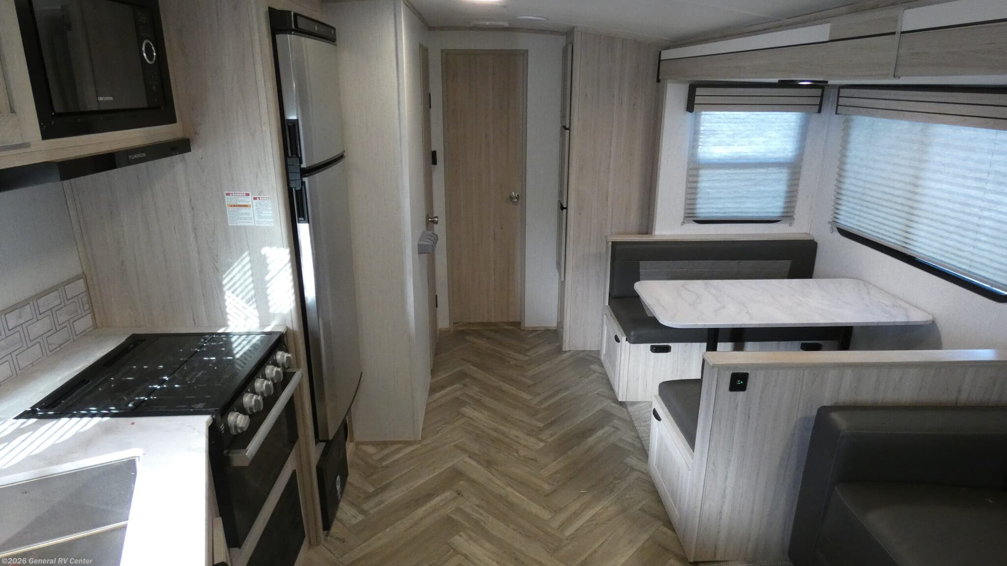 2022 Cruiser RV Shadow Cruiser 280QBS - Used Travel Trailer For Sale by General RV Center in Elizabethtown, Pennsylvania