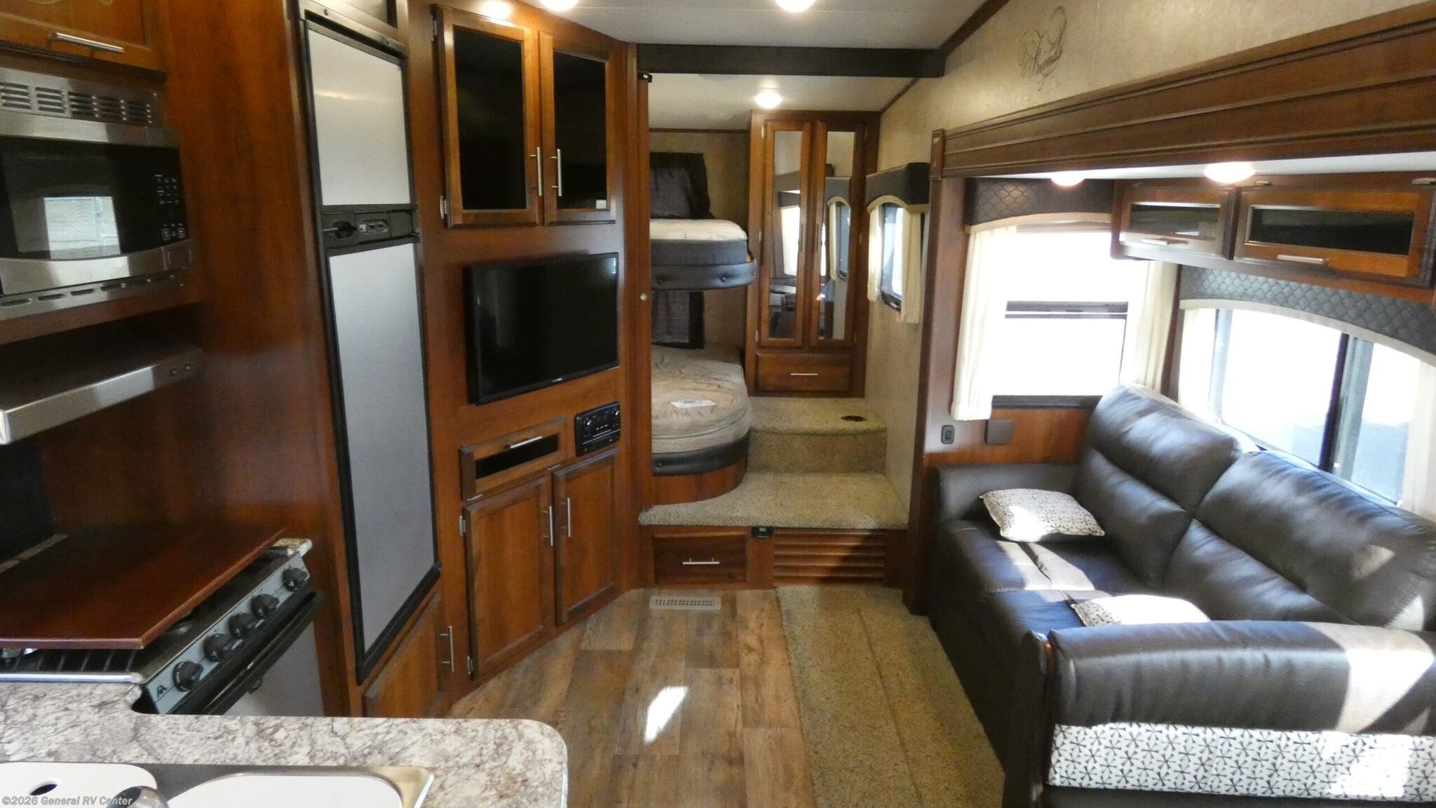 2016 Jayco Eagle HT 29.5BHDS - Used Fifth Wheel For Sale by General RV Center in Elizabethtown, Pennsylvania