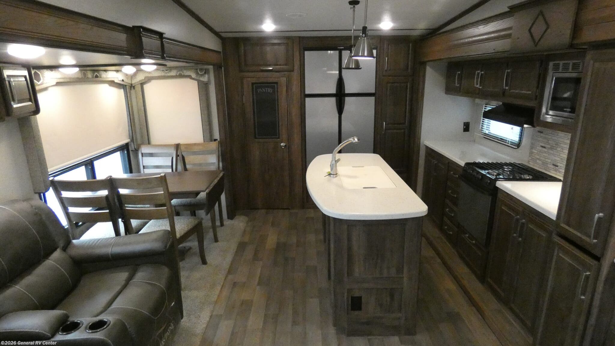 2018 Keystone Cougar 341RKI - Used Fifth Wheel For Sale by General RV Center in Elizabethtown, Pennsylvania