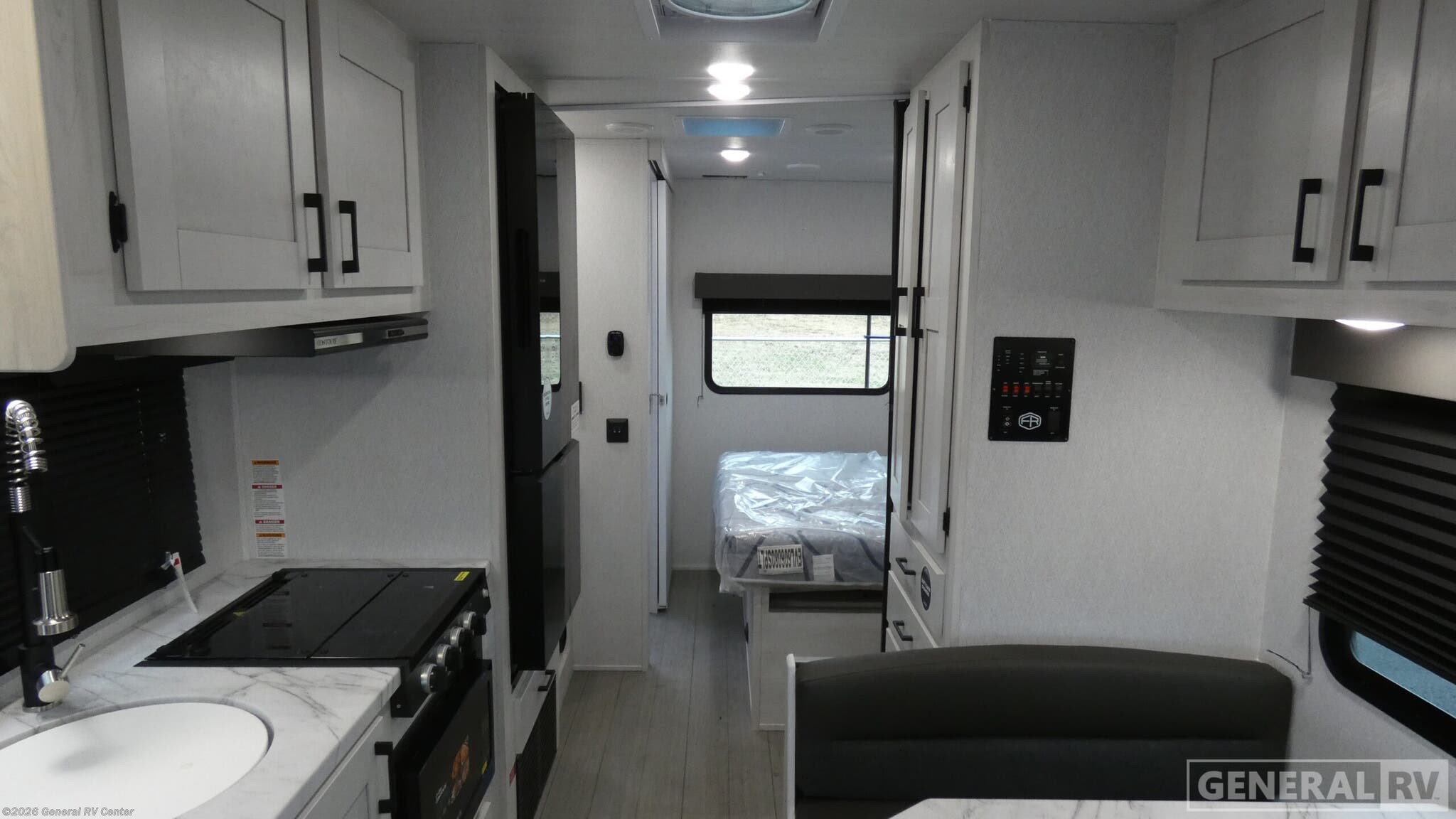 2026 East to West Entrada 2200S - New Class C For Sale by General RV Center in Elizabethtown, Pennsylvania