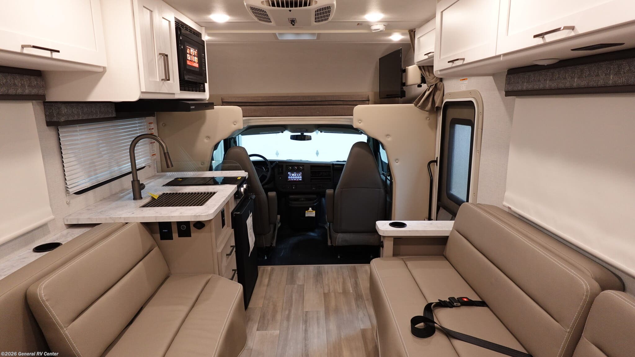 New 2026 Thor Motor Coach Pasadena SE SX19 Chevy available in Elizabethtown, Pennsylvania