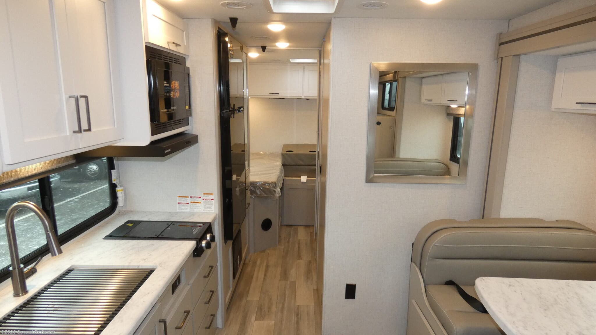 2026 Thor Motor Coach Pasadena SE SZ25 Chevy - New Class C For Sale by General RV Center in Elizabethtown, Pennsylvania