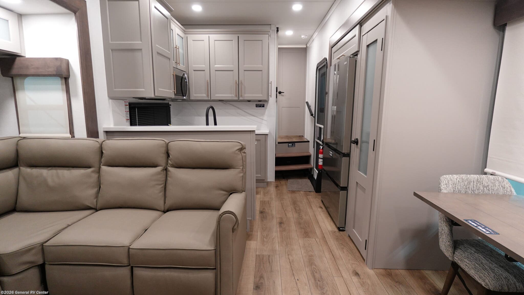 New 2026 Alliance RV Paradigm 395DS available in Elizabethtown, Pennsylvania