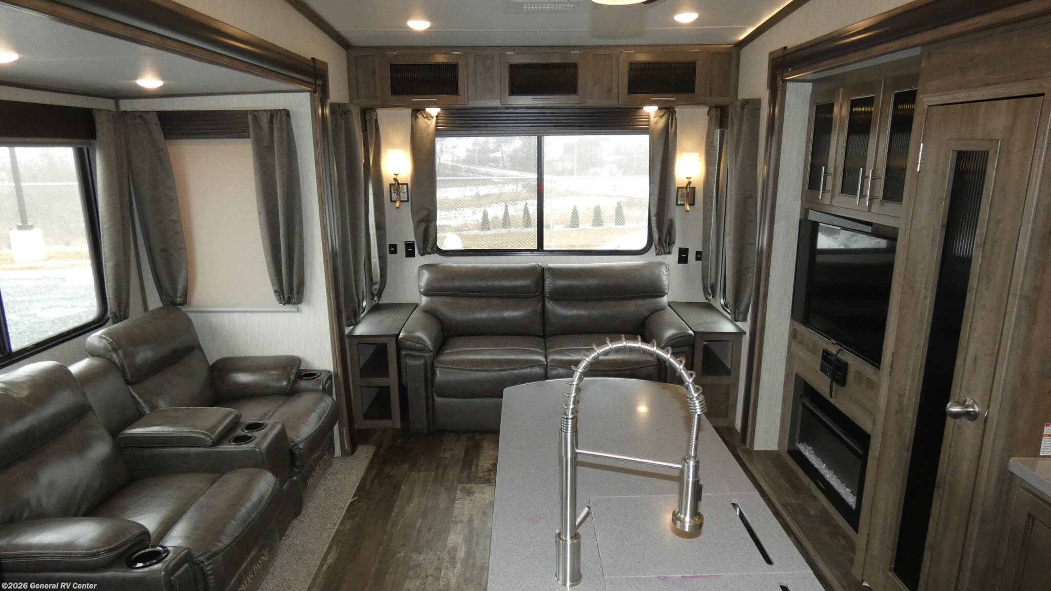 2019 Forest River Sabre 36BHQ - Used Fifth Wheel For Sale by General RV Center in Elizabethtown, Pennsylvania