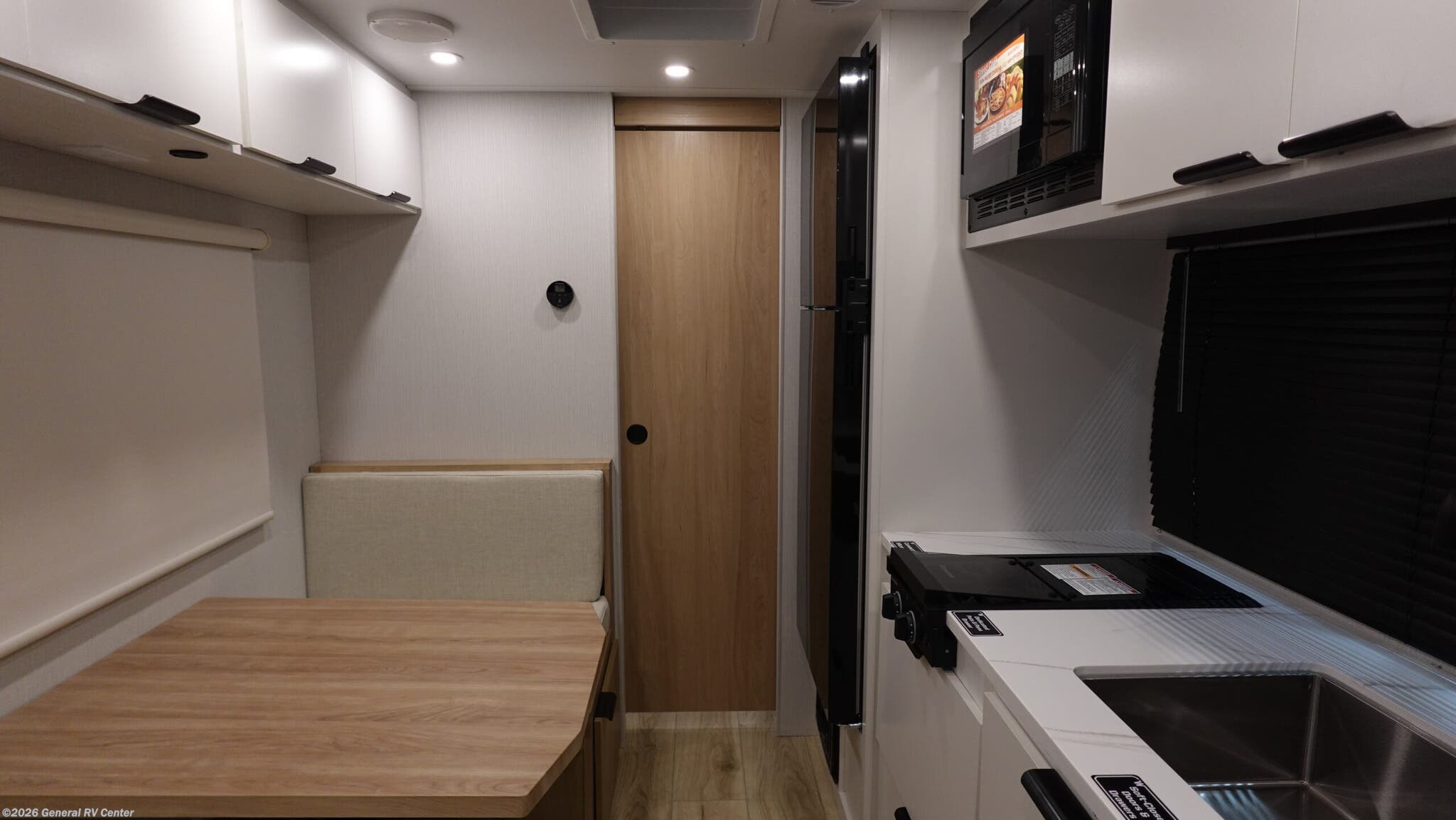 2026 Winnebago Micro Minnie 2000TRB - New Travel Trailer For Sale by General RV Center in Elizabethtown, Pennsylvania