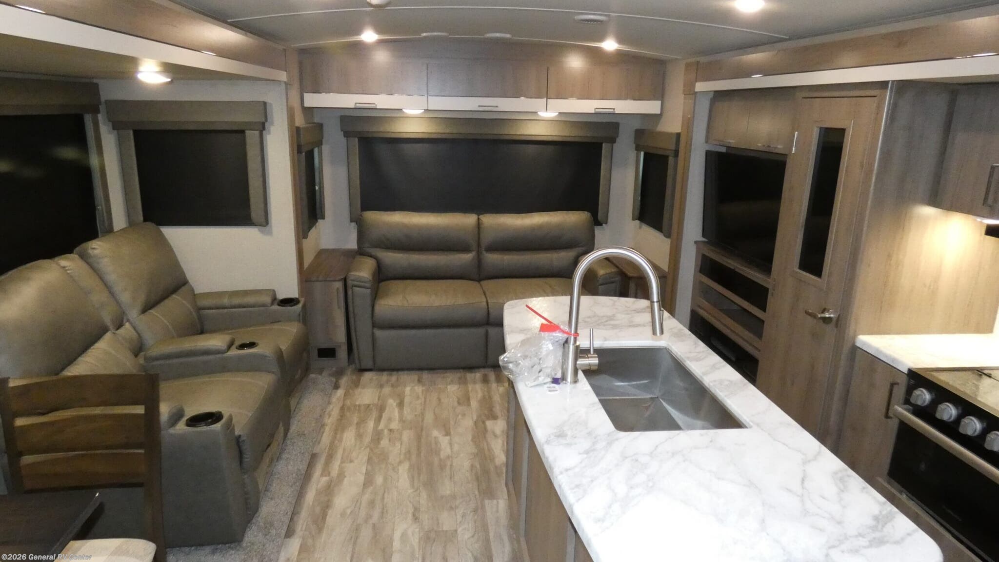 2023 Grand Design Imagine 2970RL - Used Travel Trailer For Sale by General RV Center in Elizabethtown, Pennsylvania