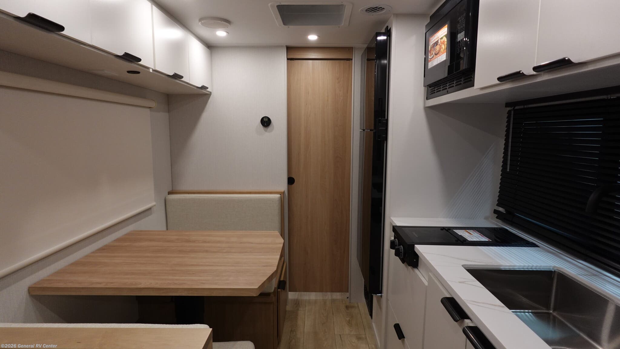 2026 Winnebago Micro Minnie 2000MRB - New Travel Trailer For Sale by General RV Center in Elizabethtown, Pennsylvania