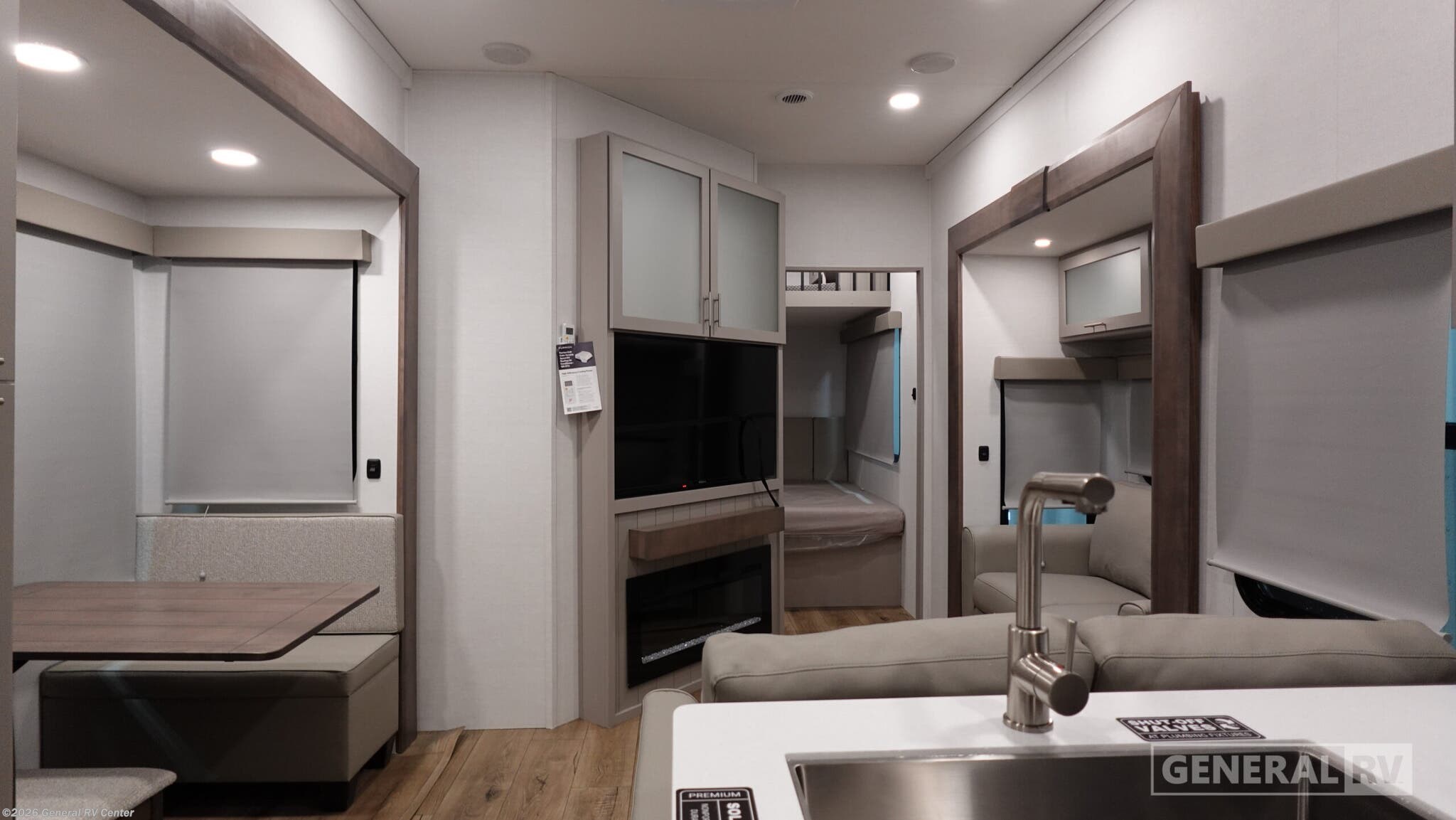 2026 Alliance RV Avenue 38DBL - New Fifth Wheel For Sale by General RV Center in Elizabethtown, Pennsylvania