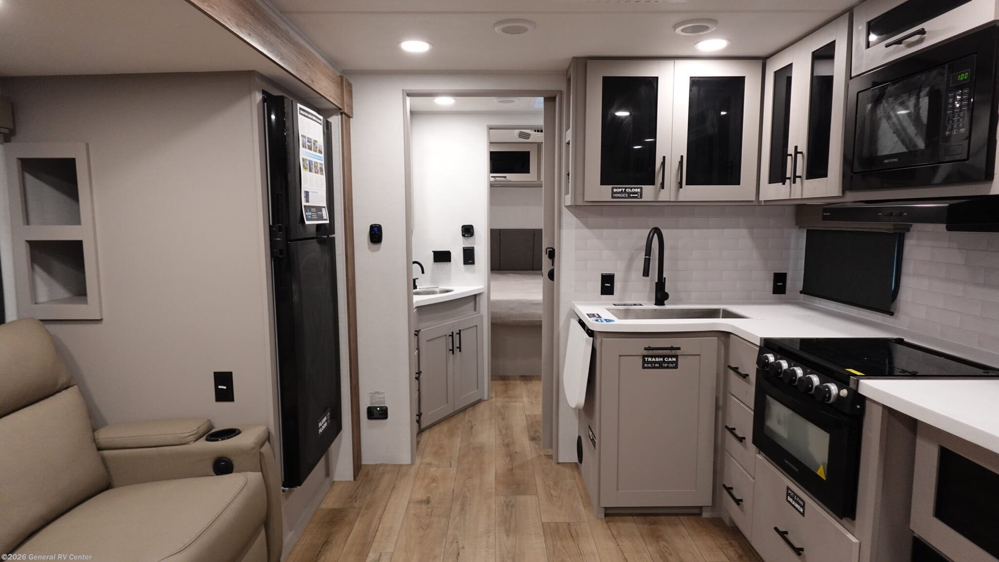 New 2026 Alliance RV Delta 252RL available in Elizabethtown, Pennsylvania