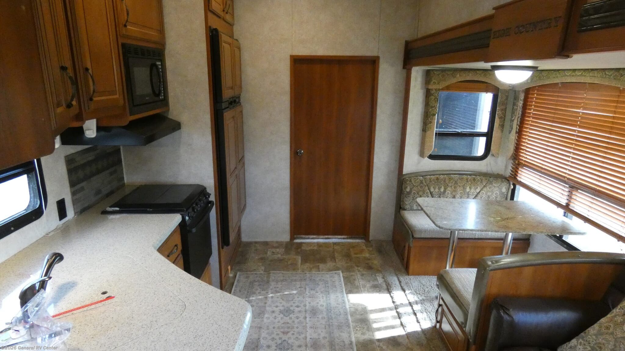 2014 Keystone Montana High Country 338DB - Used Fifth Wheel For Sale by General RV Center in Elizabethtown, Pennsylvania