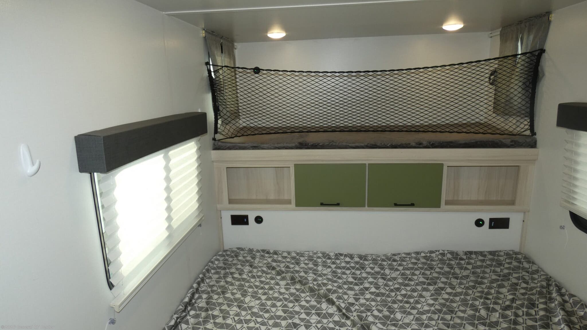 2023 Winnebago HIKE 100 H1316FB - Used Travel Trailer For Sale by General RV Center in Elizabethtown, Pennsylvania