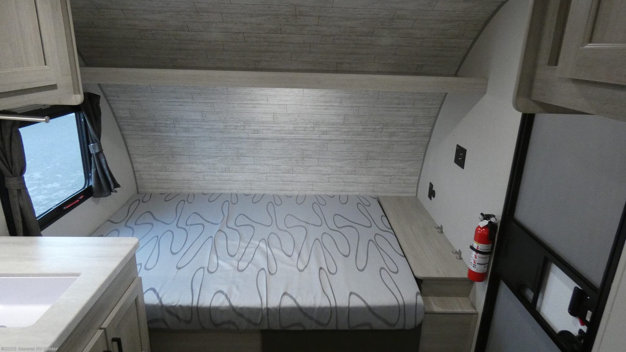 Used 2025 Coachmen Catalina Summit Series 7 134RDX available in Elizabethtown, Pennsylvania