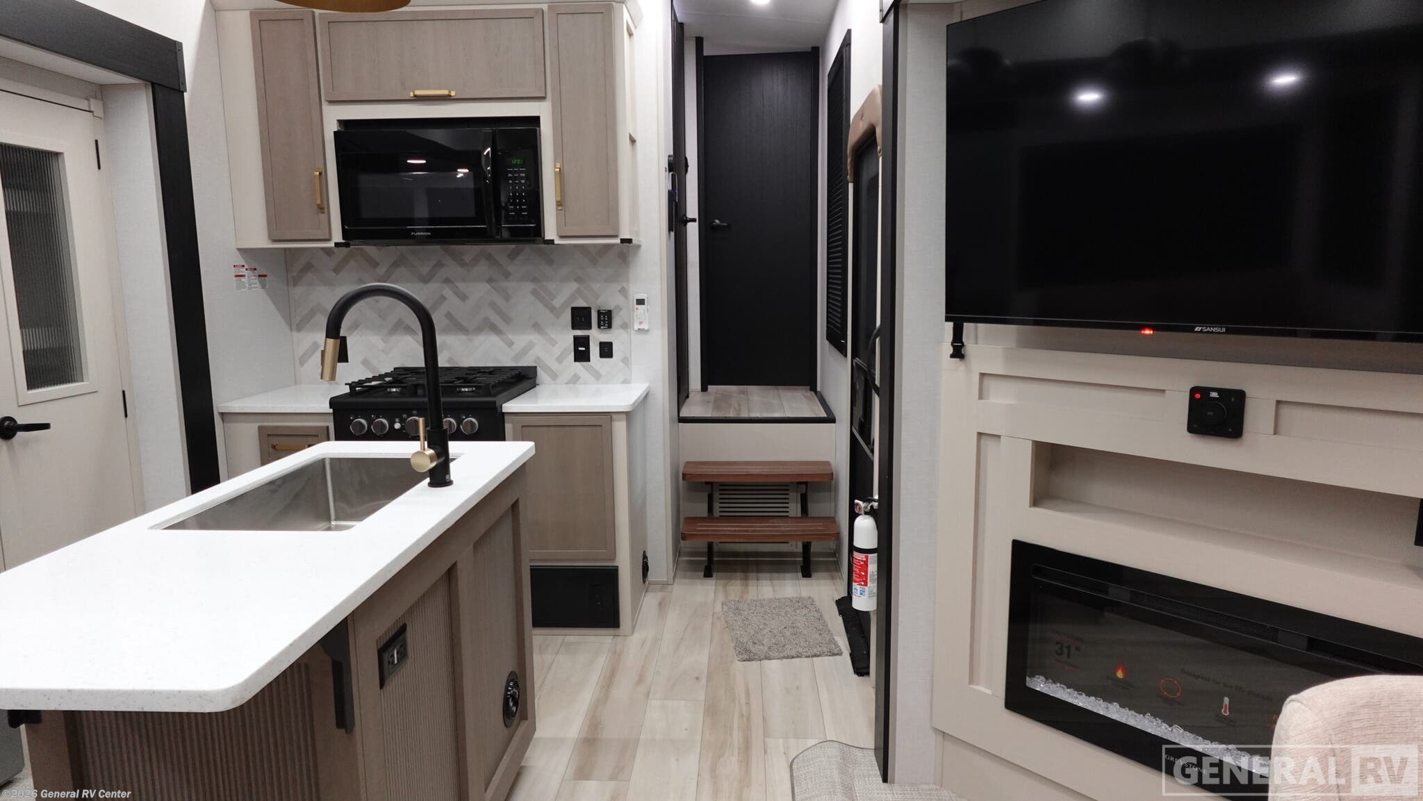 New 2026 Forest River SALEM-HEM 286RL available in Elizabethtown, Pennsylvania