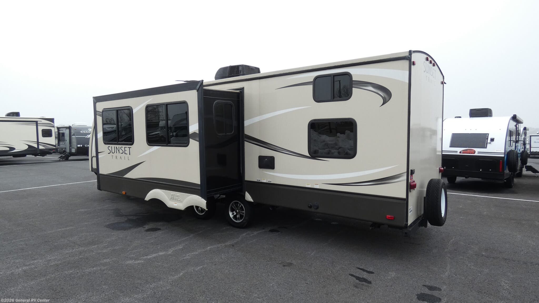 2016 Sunset Trail Super Lite SERIES ST290QB by CrossRoads from General RV Center in Elizabethtown, Pennsylvania