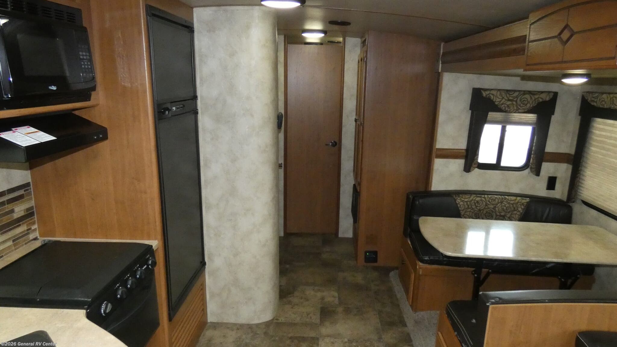 2016 CrossRoads Sunset Trail Super Lite SERIES ST290QB - Used Travel Trailer For Sale by General RV Center in Elizabethtown, Pennsylvania