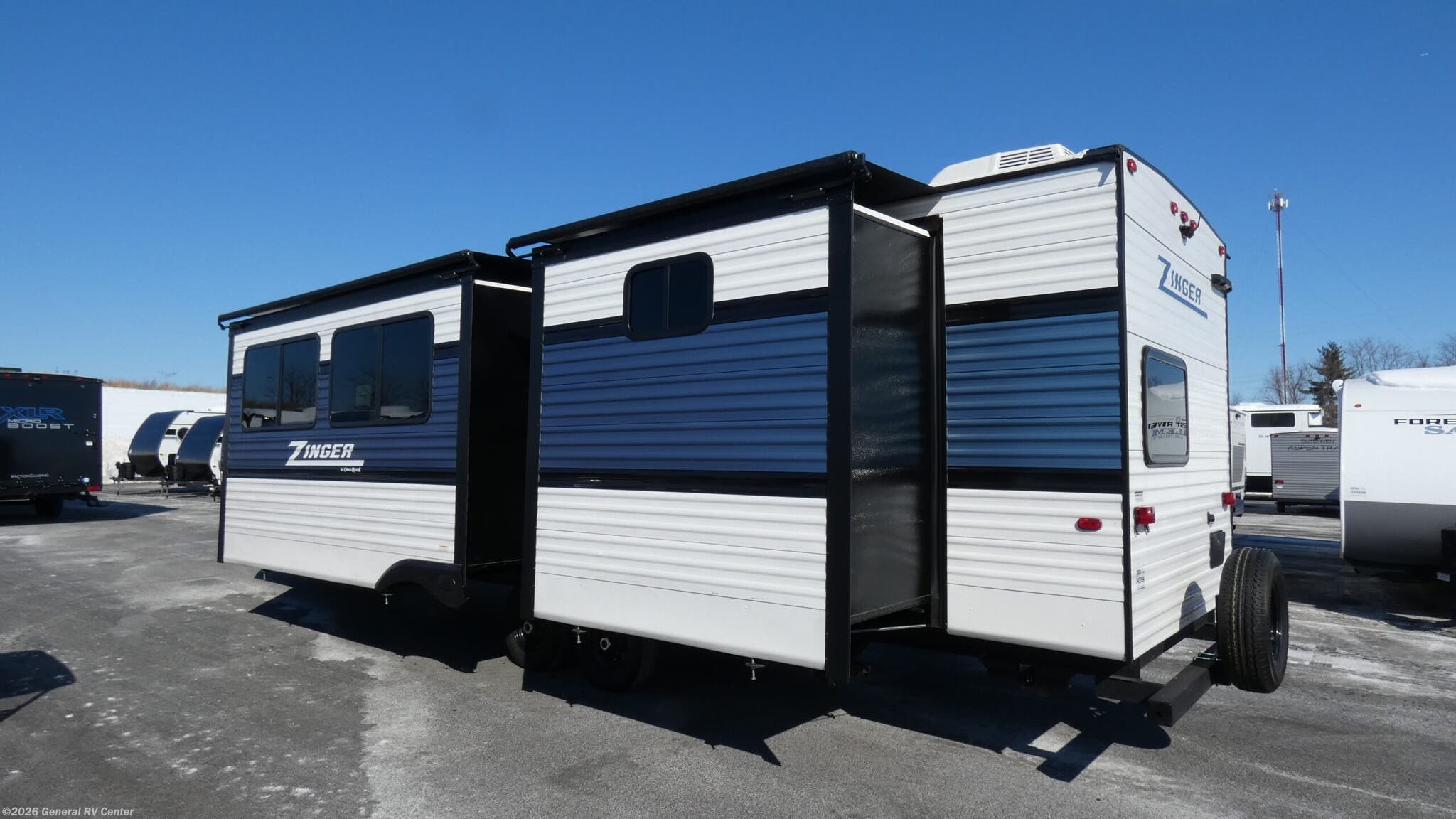 2025 Zinger 328SB by CrossRoads from General RV Center in Elizabethtown, Pennsylvania