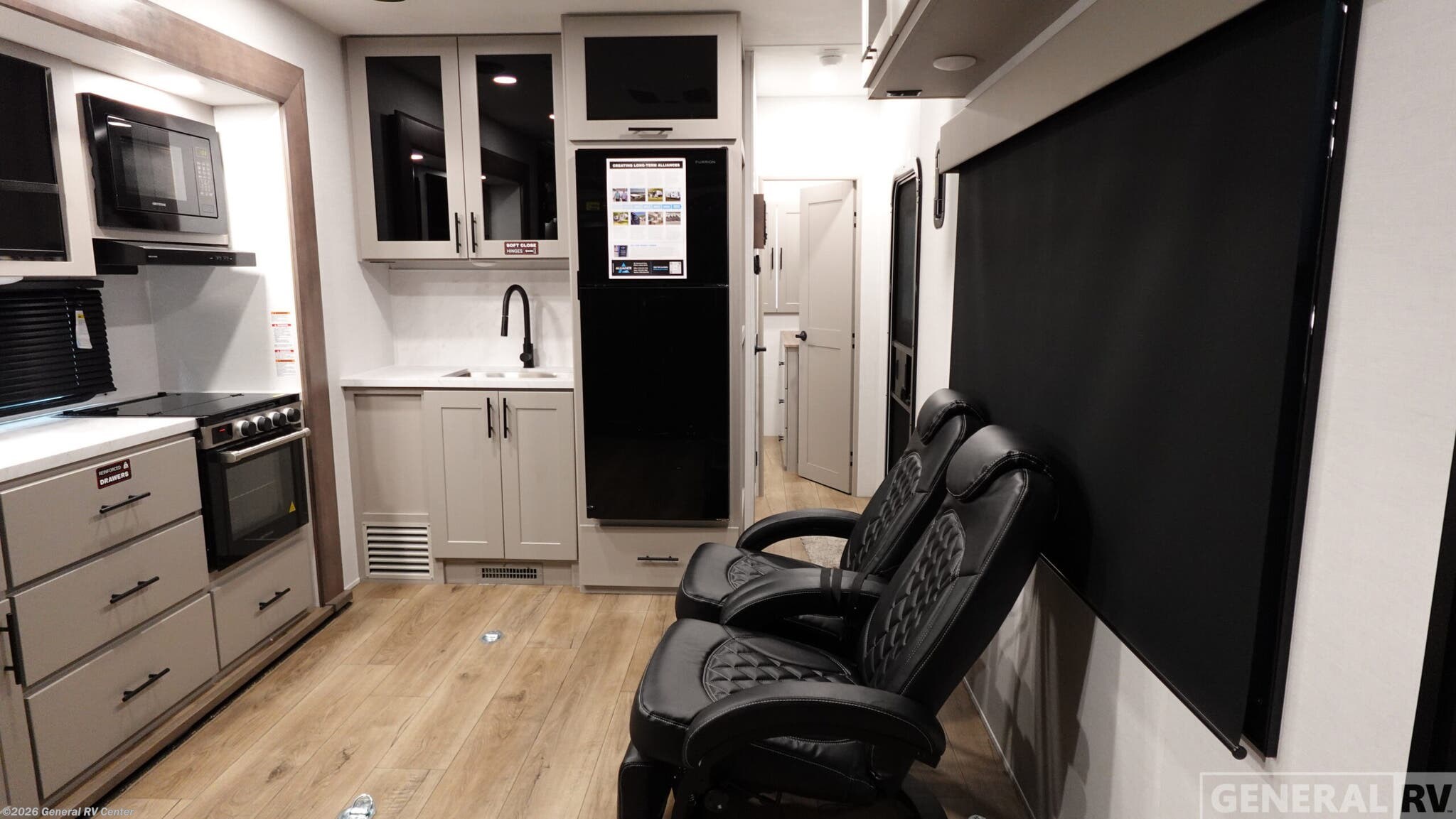 New 2026 Alliance RV Valor 27T14 available in Elizabethtown, Pennsylvania