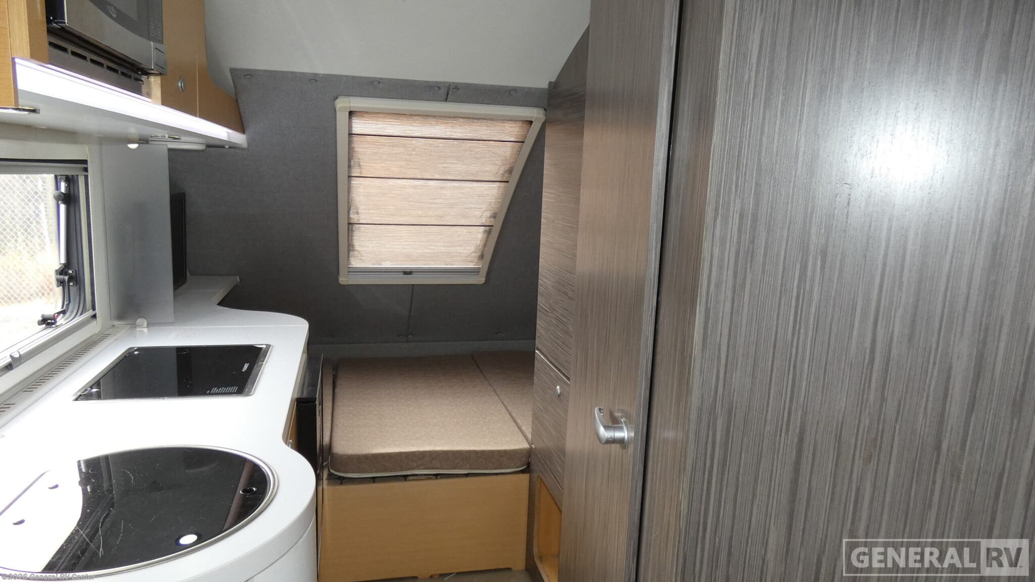 2021 NuCamp TAB 400 Std Model - Used Travel Trailer For Sale by General RV Center in Elizabethtown, Pennsylvania