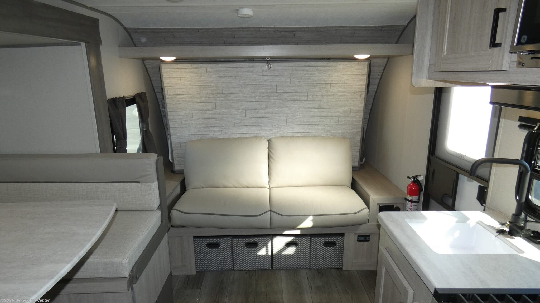 Used 2024 Coachmen Catalina Expedition 192BHS available in Elizabethtown, Pennsylvania