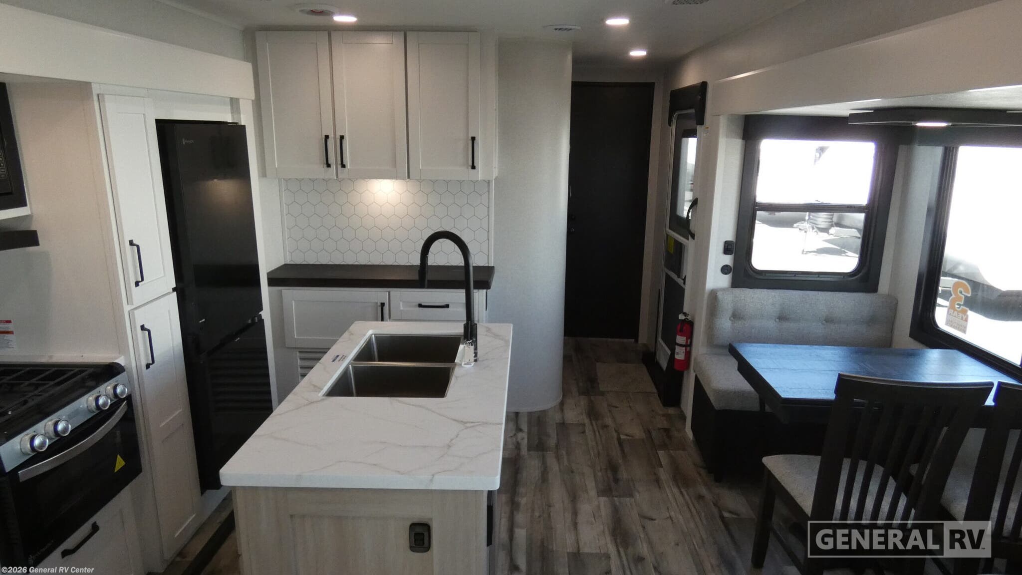 New 2026 Highland Ridge ROAMER LIGHT DUTY 29RLTS available in Elizabethtown, Pennsylvania