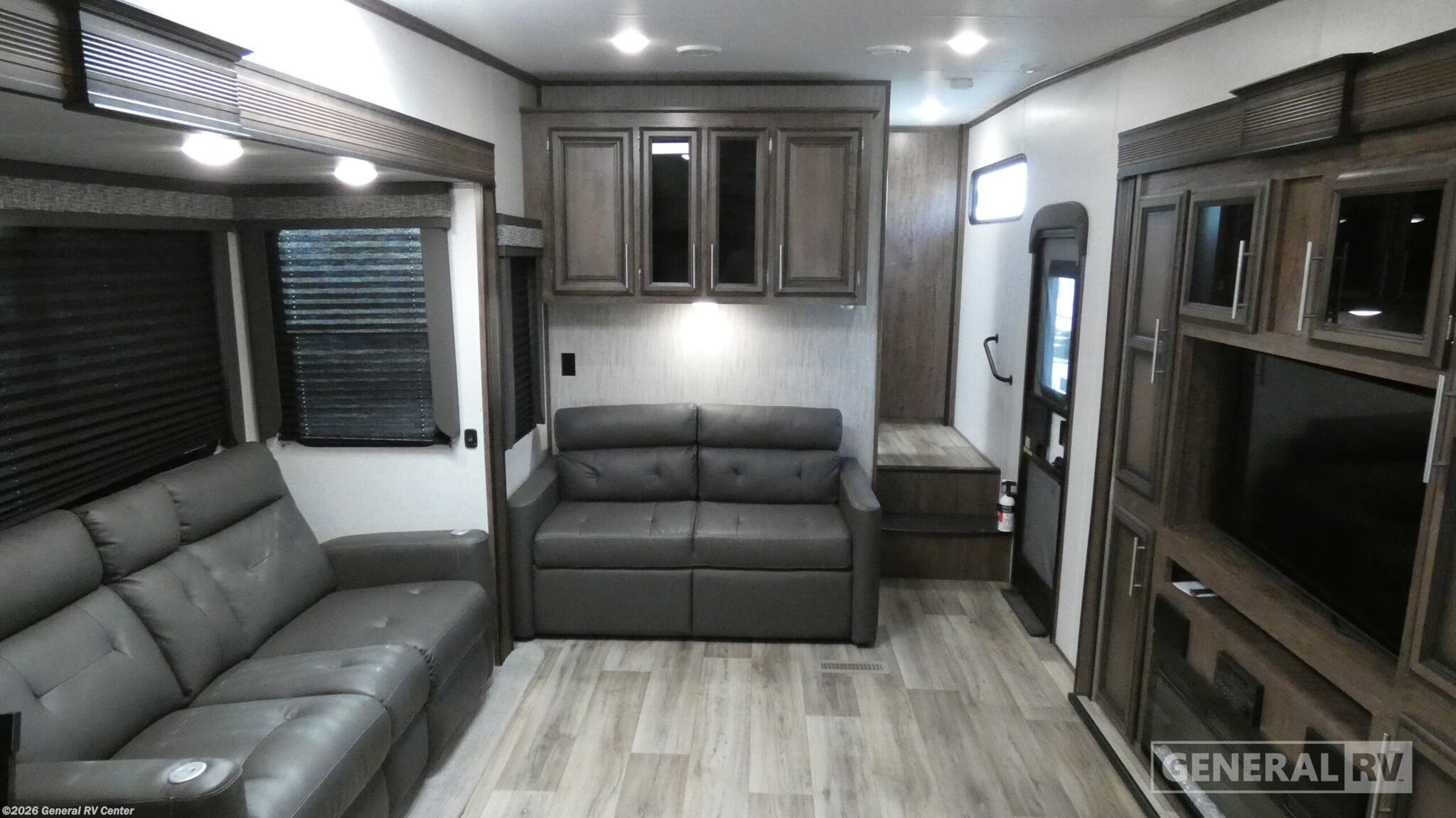 Used 2021 K-Z Durango HALF TON D256RKT available in Elizabethtown, Pennsylvania