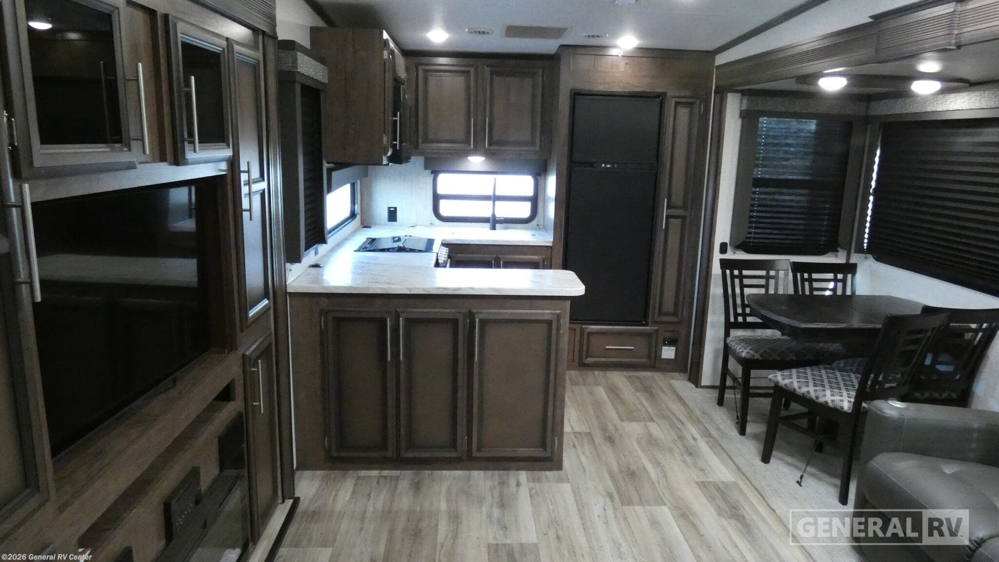 2021 K-Z Durango HALF TON D256RKT - Used Fifth Wheel For Sale by General RV Center in Elizabethtown, Pennsylvania