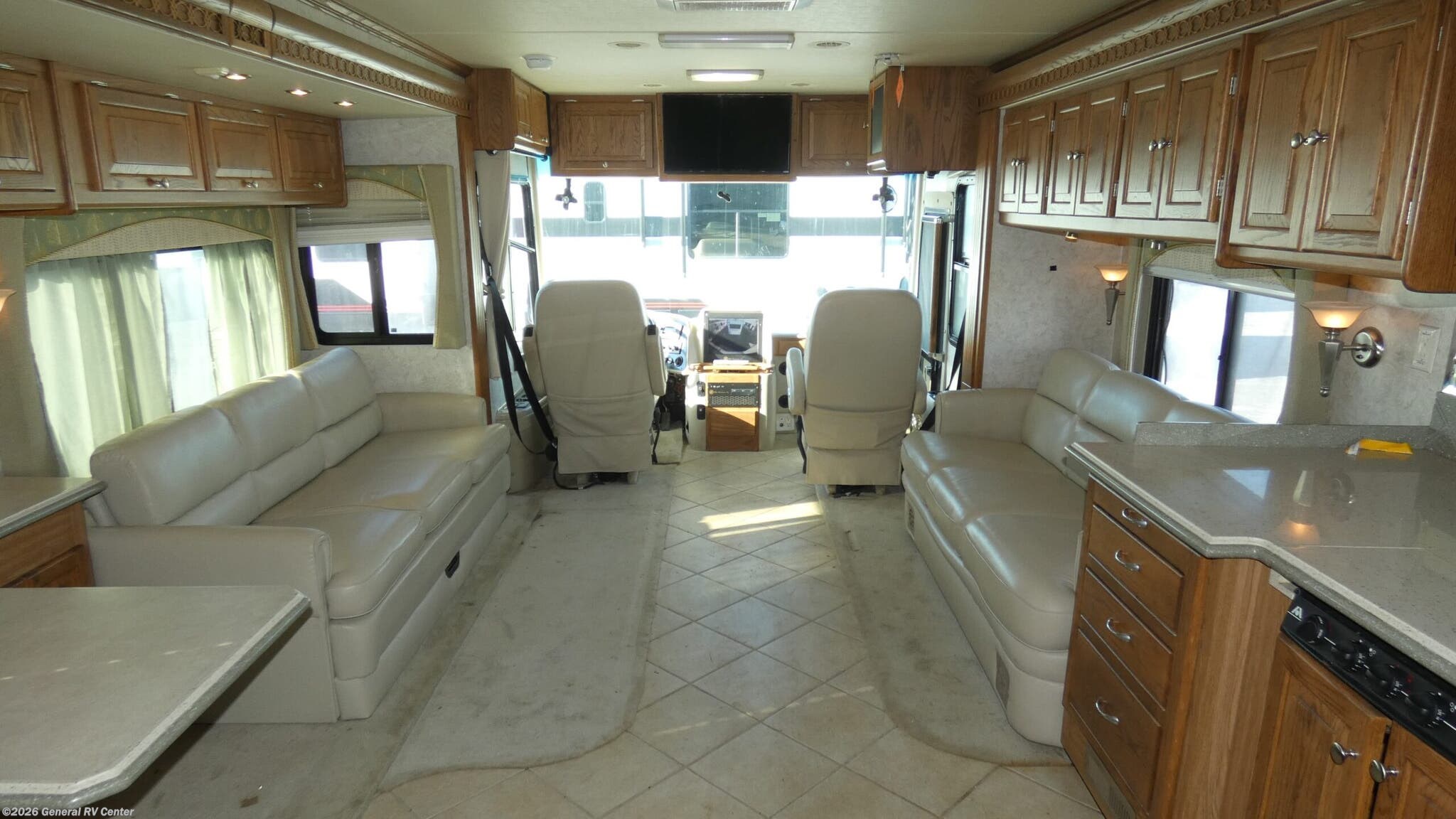 Used 2006 Tiffin Phaeton 40QSH available in Elizabethtown, Pennsylvania