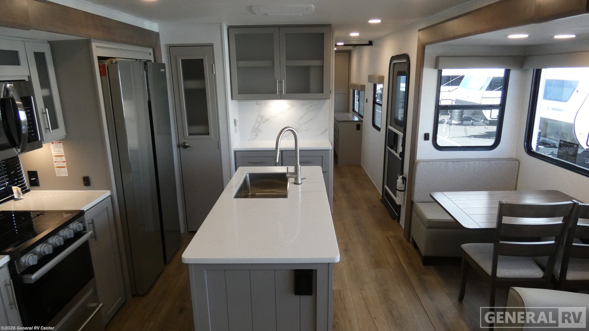 New 2026 Alliance RV Avenue 332RL available in Elizabethtown, Pennsylvania