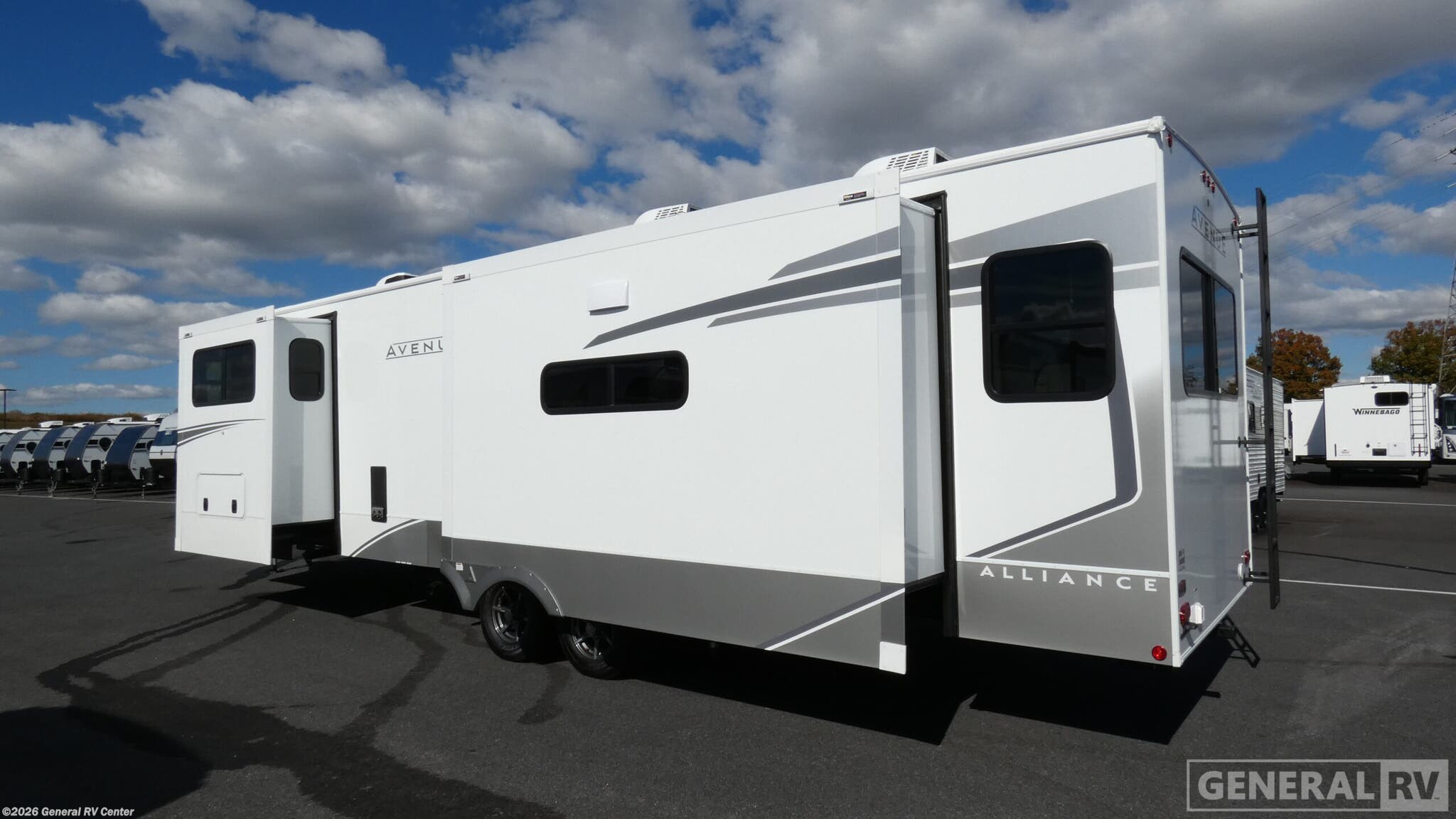 2026 Avenue 332RL by Alliance RV from General RV Center in Elizabethtown, Pennsylvania