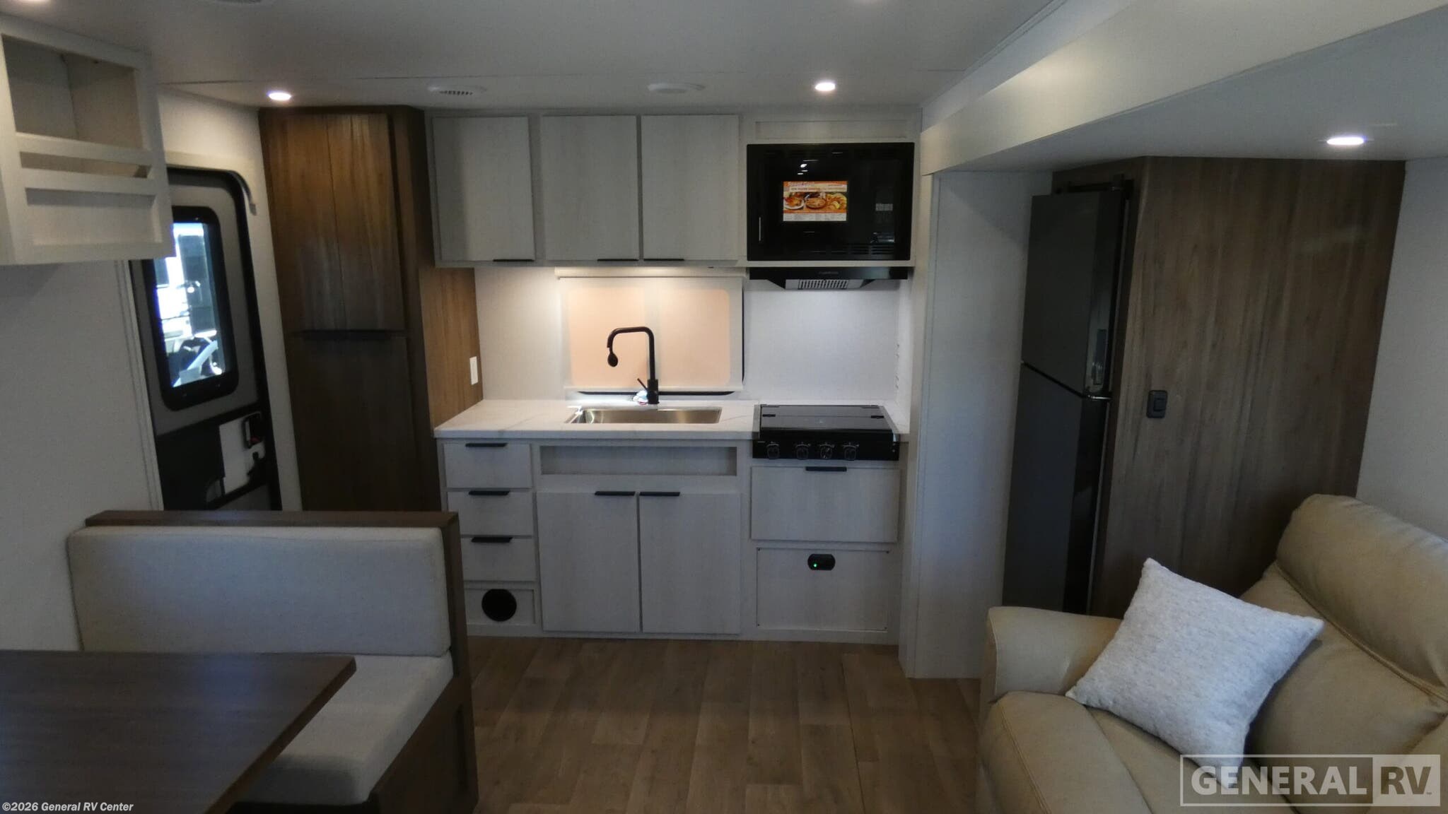 2026 Winnebago Access 25RK - New Travel Trailer For Sale by General RV Center in Elizabethtown, Pennsylvania