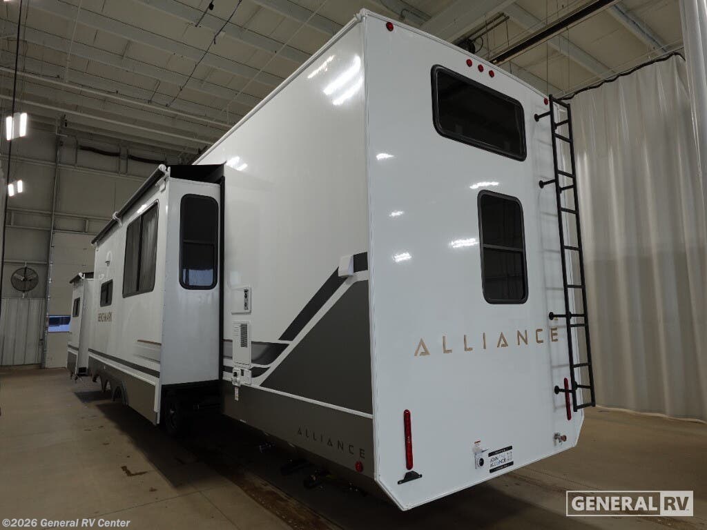 2026 Benchmark 44LFT by Alliance RV from General RV Center in Elizabethtown, Pennsylvania