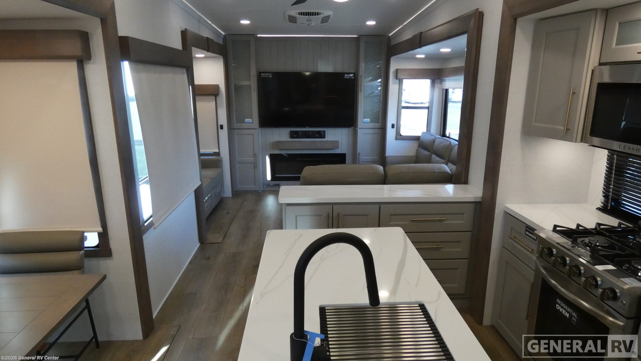 2026 Alliance RV Paradigm 375RD - New Fifth Wheel For Sale by General RV Center in Elizabethtown, Pennsylvania