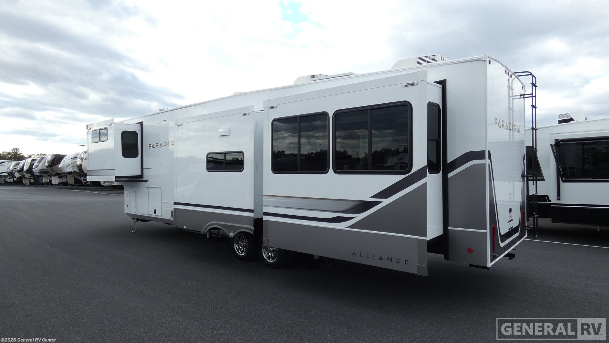 2026 Paradigm 375RD by Alliance RV from General RV Center in Elizabethtown, Pennsylvania