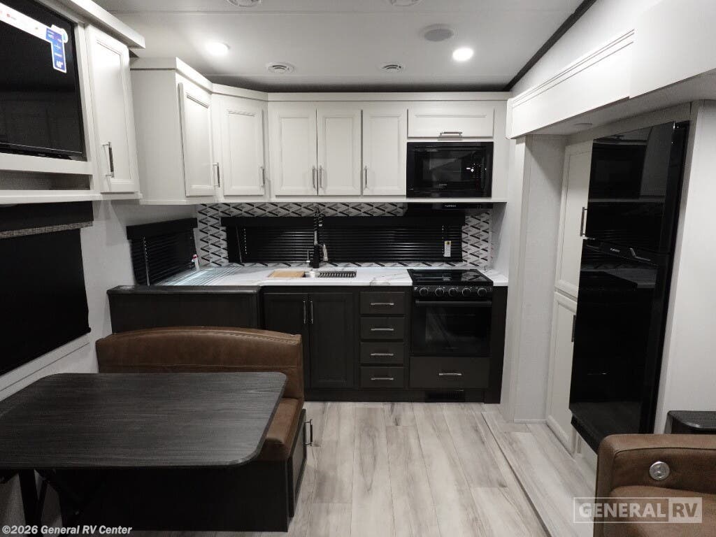 2025 Keystone Arcadia 242SLMD - New Fifth Wheel For Sale by General RV Center in Elizabethtown, Pennsylvania
