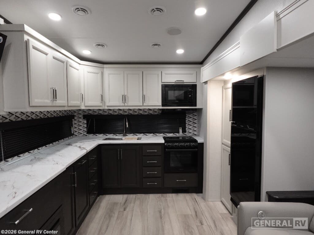 2025 Keystone Arcadia 260SLCL - New Fifth Wheel For Sale by General RV Center in Elizabethtown, Pennsylvania