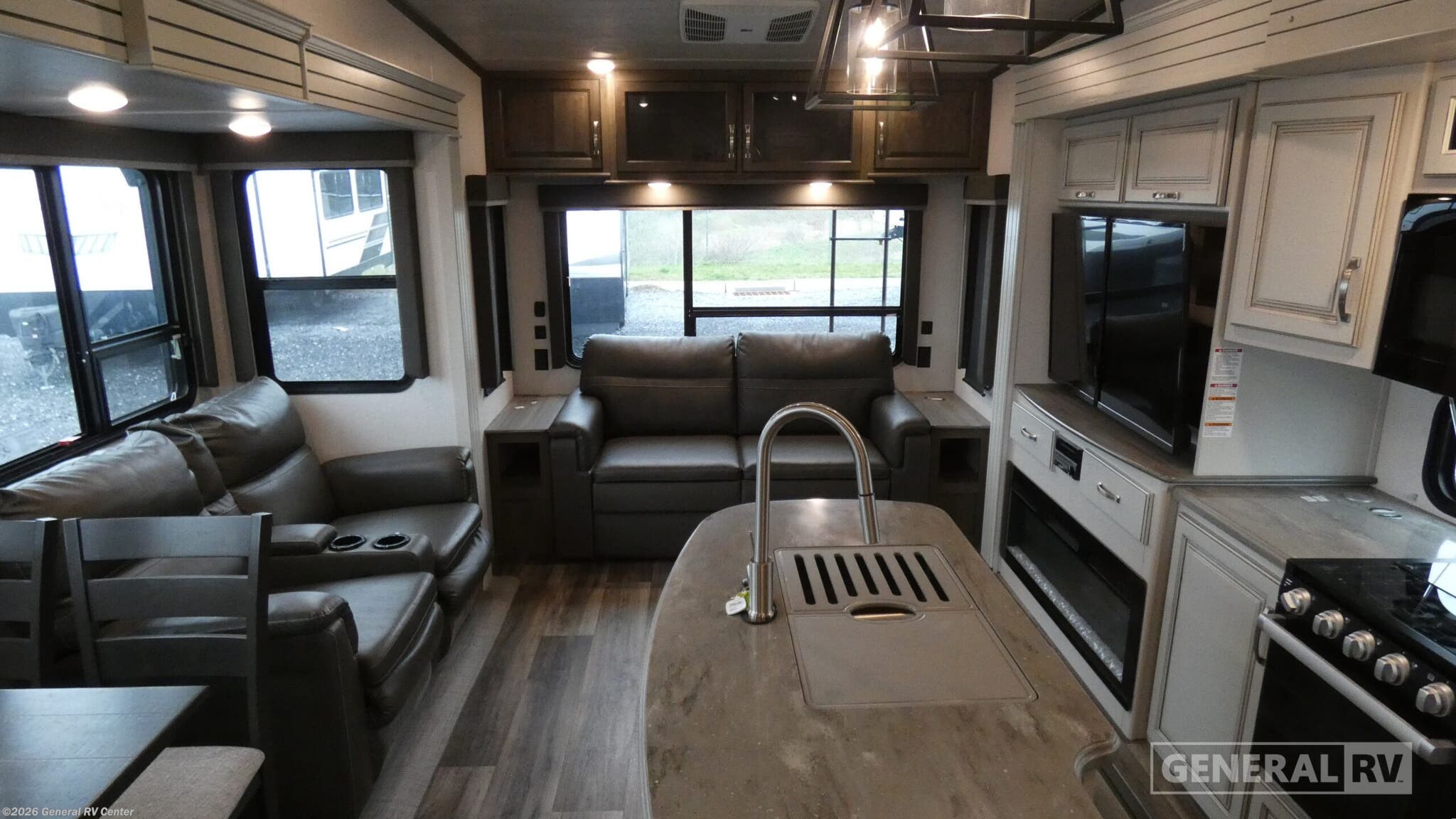 2021 Keystone Cougar 316RLS - Used Fifth Wheel For Sale by General RV Center in Elizabethtown, Pennsylvania