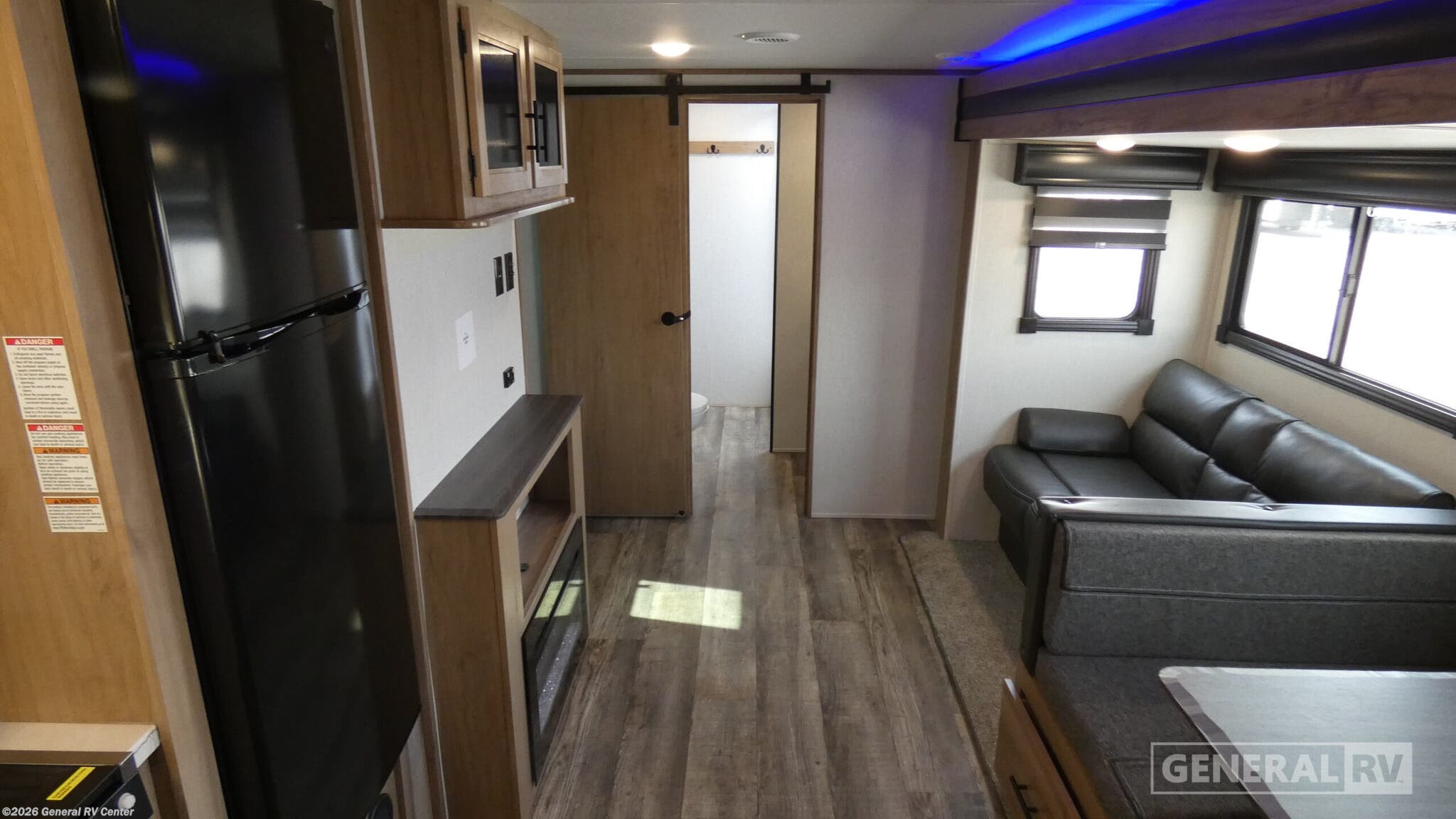 2023 Forest River Cherokee Alpha Wolf 26RB-L - Used Travel Trailer For Sale by General RV Center in Elizabethtown, Pennsylvania