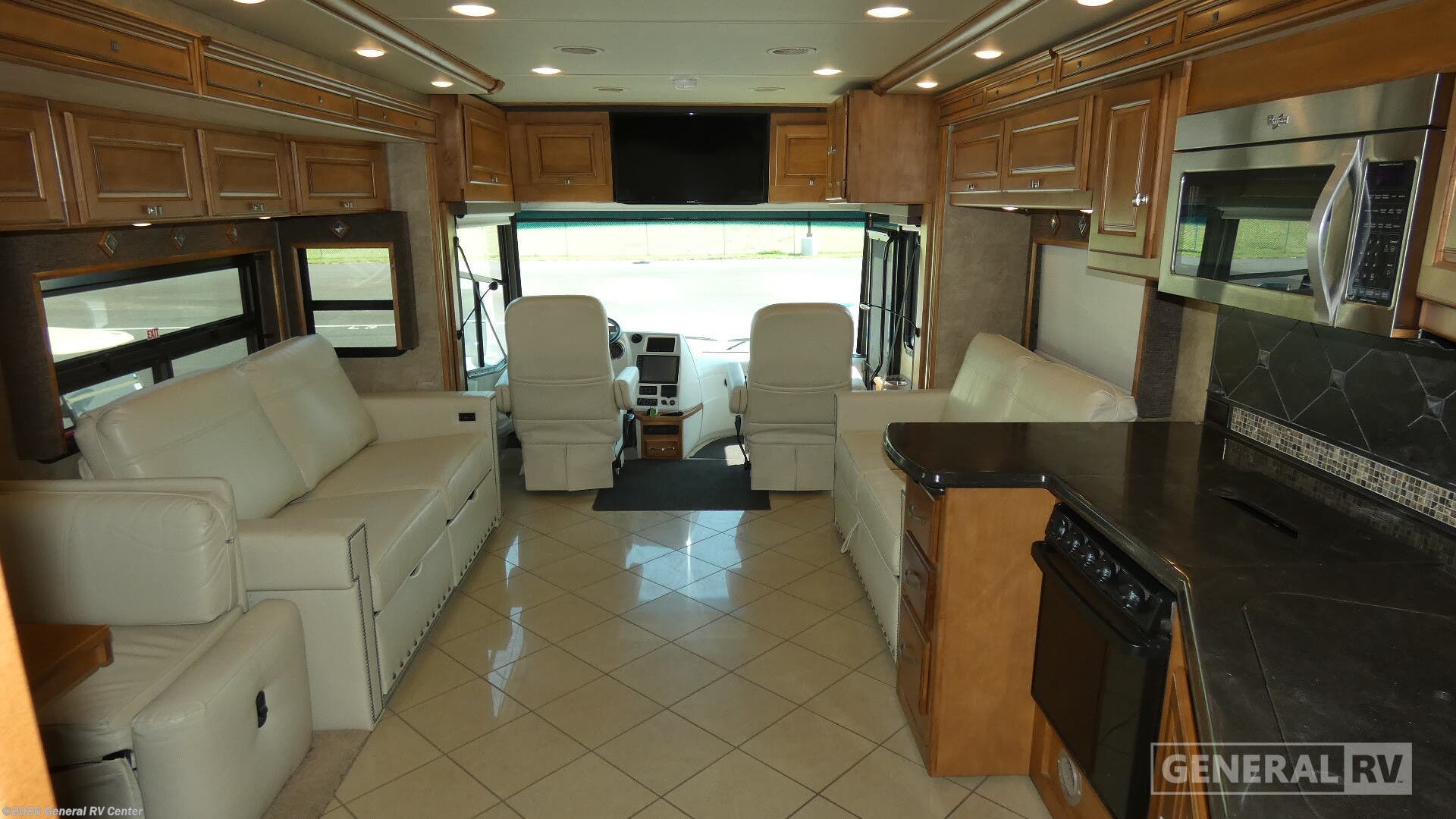 Used 2015 Itasca Meridian 36M available in Elizabethtown, Pennsylvania