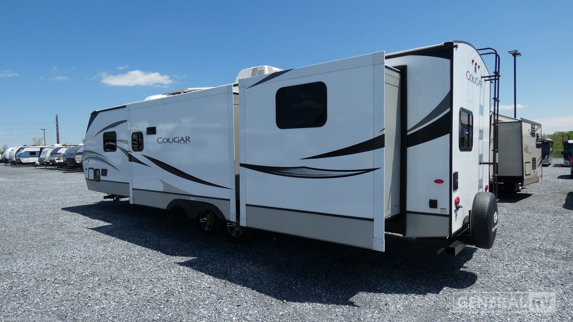 2022 Cougar HALF TON 34TSB by Keystone from General RV Center in Elizabethtown, Pennsylvania