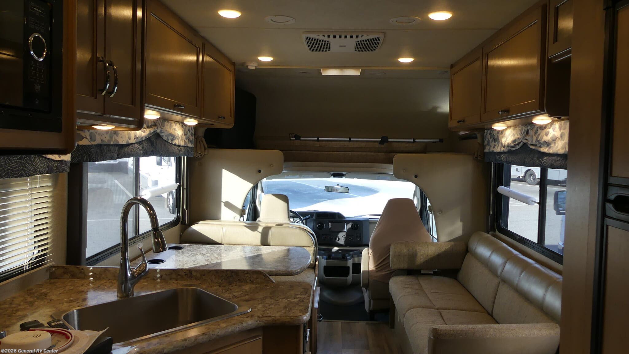 Used 2018 Thor Motor Coach Freedom Elite 26HE available in Elizabethtown, Pennsylvania